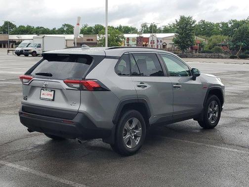 2025 Toyota RAV4 Hybrid LE