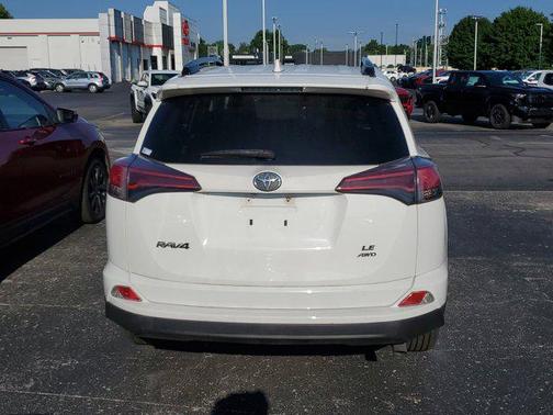 2017 Toyota RAV4 LE