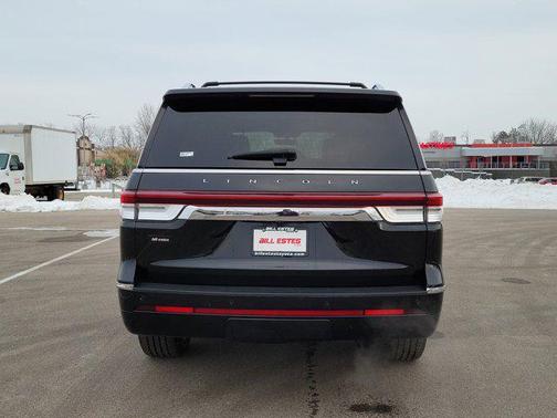 2022 Lincoln Navigator Standard