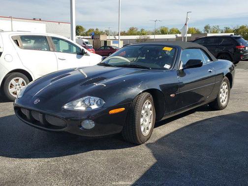 2002 Jaguar XKR Base