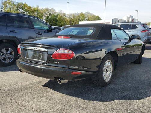 2002 Jaguar XKR Base