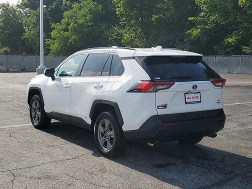 2024 Toyota RAV4 Hybrid XLE