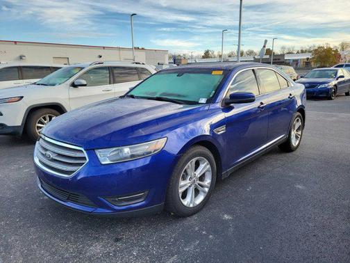 2015 Ford Taurus SEL
