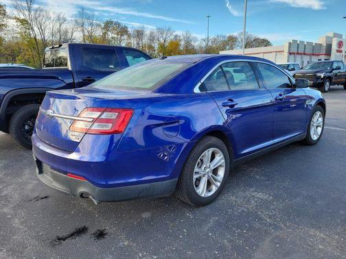 2015 Ford Taurus SEL
