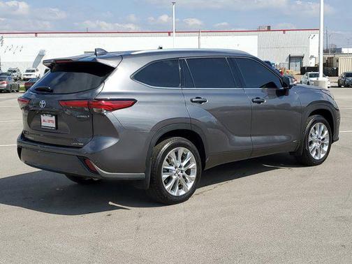 2023 Toyota Highlander Hybrid Limited