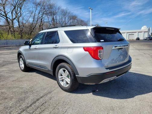 Silver Metallic 2023 Ford Explorer XLT
