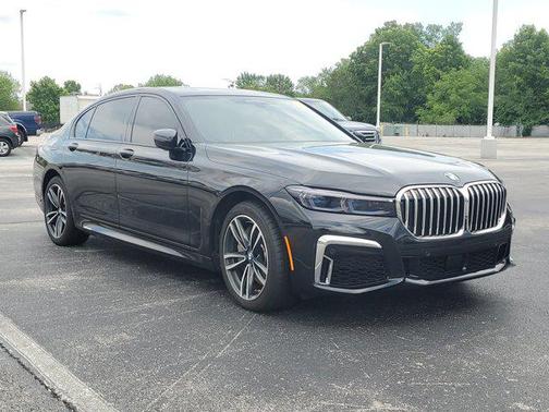 Black Sapphire Metallic 2020 BMW 750 i xDrive