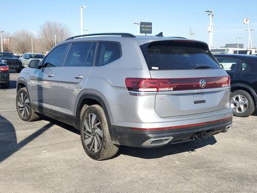 2024 Volkswagen Atlas 2.0T SE w/Technology 4MOTION