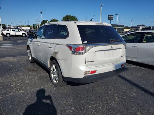 2014 Mitsubishi Outlander SE