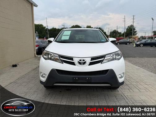 Super White 2014 Toyota RAV4 XLE