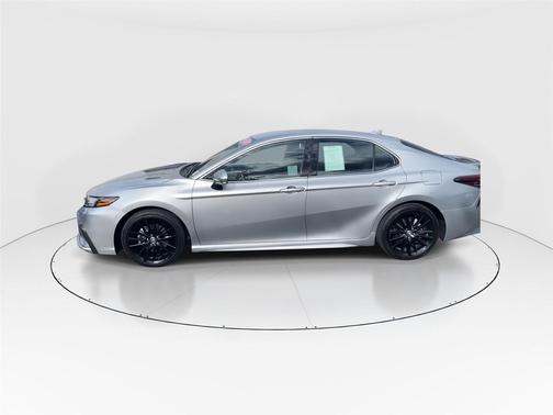 2024 Toyota Camry Hybrid SE