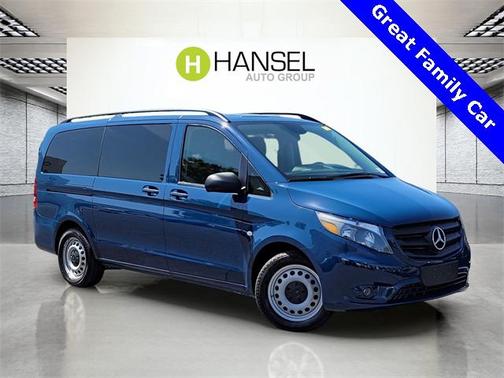 2016 Mercedes-Benz Metris Base
