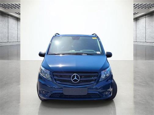 2016 Mercedes-Benz Metris Base
