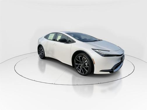 2025 Toyota Prius Plug-In Hybrid XSE