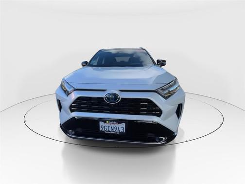 2023 Toyota RAV4 Hybrid SE