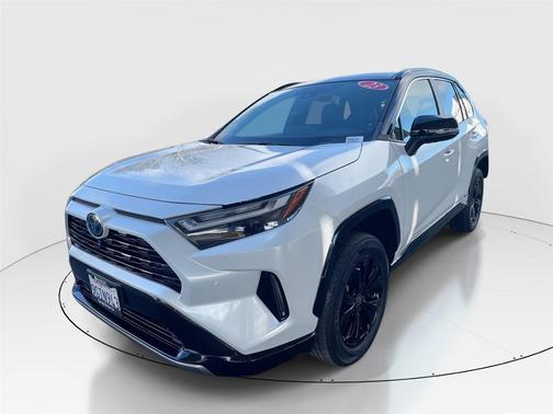 2023 Toyota RAV4 Hybrid SE