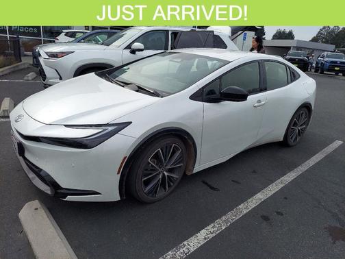 2023 Toyota Prius XLE