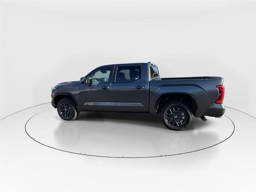 2025 Toyota Tundra Hybrid Platinum