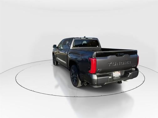 2025 Toyota Tundra Hybrid Platinum
