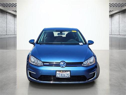 2016 Volkswagen e-Golf SE