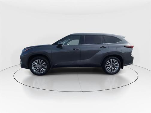 2024 Toyota Highlander Hybrid Platinum