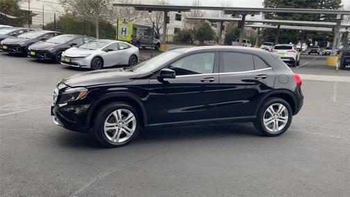 2016 Mercedes-Benz GLA-Class 4MATIC
