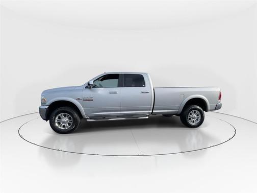 2018 RAM 2500 Laramie Crew Cab 4x4 8' Box