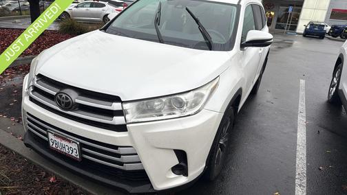 2019 Toyota Highlander LE