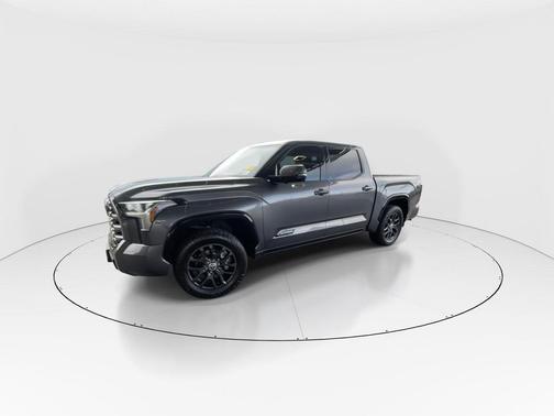 2022 Toyota Tundra Platinum
