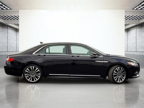 2018 Lincoln Continental Reserve
