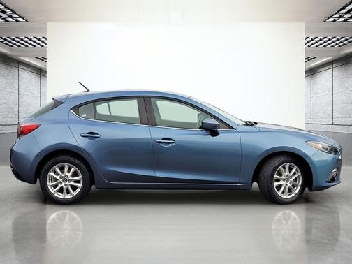 2016 Mazda Mazda3 i Touring