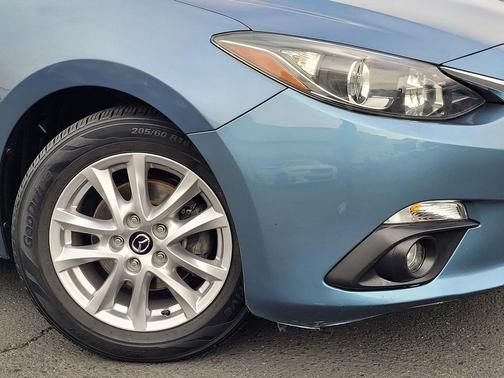 2016 Mazda Mazda3 i Touring