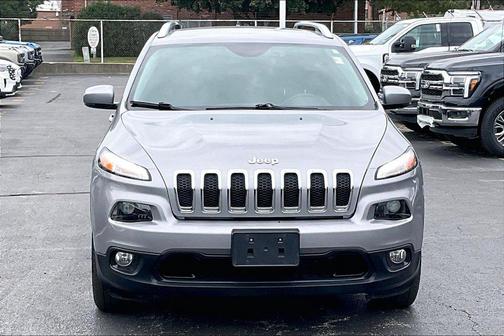 Billet Silver Metallic Clearcoat 2017 Jeep Cherokee Latitude
