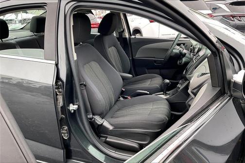 2016 Chevrolet Sonic LT