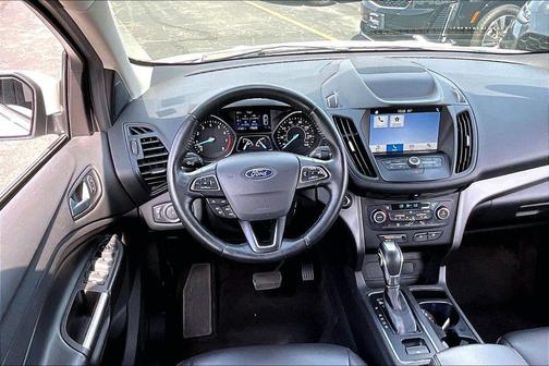 White Platinum Clearcoat Metallic 2019 Ford Escape SEL
