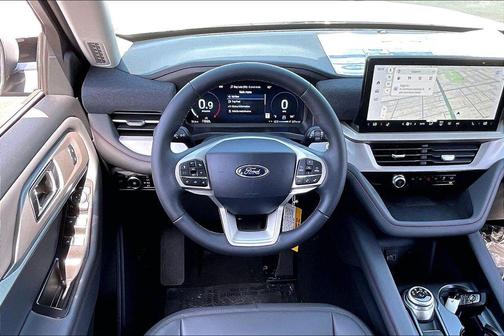 Space White Metallic 2026 Ford Explorer Active