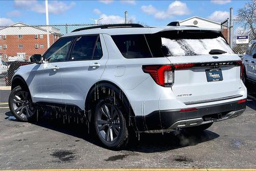 Space White Metallic 2026 Ford Explorer Active