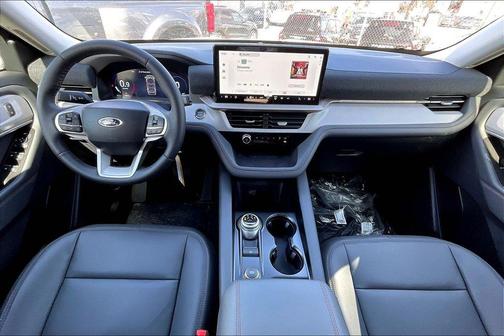 Space White Metallic 2026 Ford Explorer Active