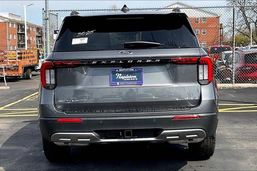 Carbonized Gray Metallic 2026 Ford Explorer Active