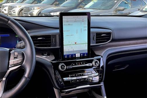 2023 Ford Explorer Platinum