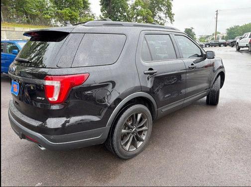 Black Metallic 2019 Ford Explorer XLT