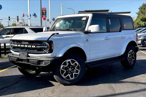 2025 Ford Bronco Outer Banks