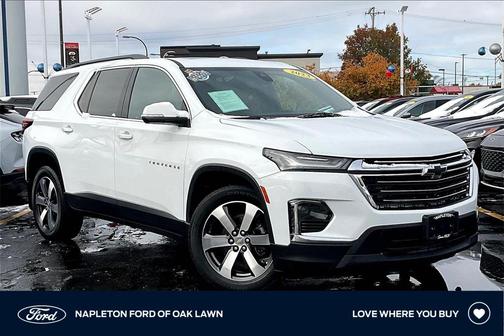2023 Chevrolet Traverse LT Leather