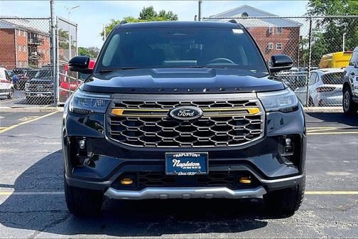 Agate Black Metallic 2026 Ford Explorer Tremor