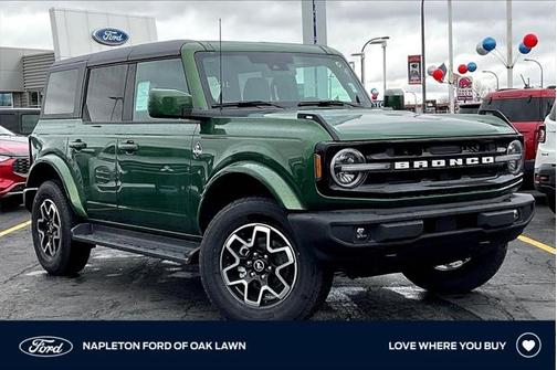 2025 Ford Bronco Outer Banks