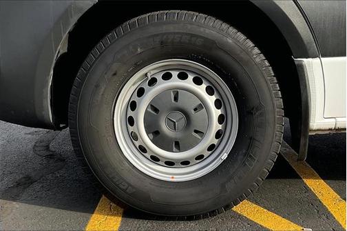 2021 Mercedes-Benz Sprinter 2500 Standard Roof