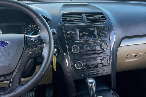 2017 Ford Explorer Base