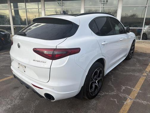 2022 Alfa Romeo Stelvio Ti