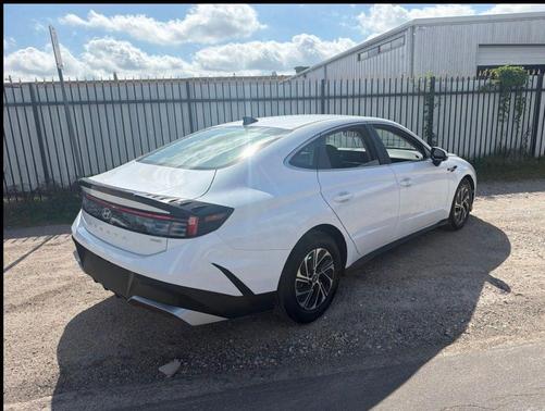 Serenity White 2026 Hyundai SONATA Hybrid Base