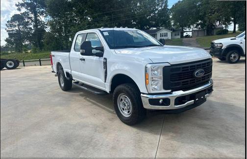 Oxford White 2023 Ford F-250 XL